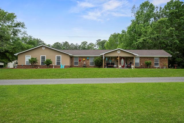 52 Mollie Boutwell Rd, Laurel, MS 39443