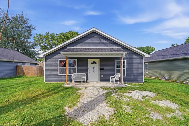 613 S  Allen St, Centralia, MO 65240