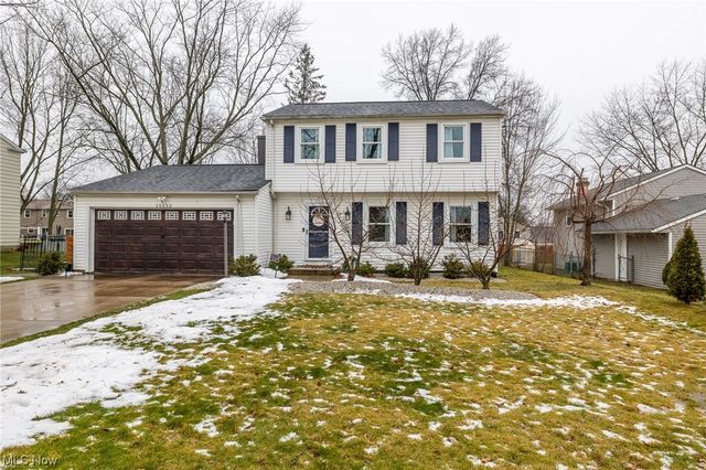 15332 Howe Rd, Strongsville, OH 44136
