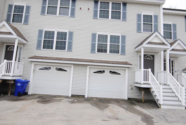 109 Overlook Cir #109, Hudson, NH 03051
