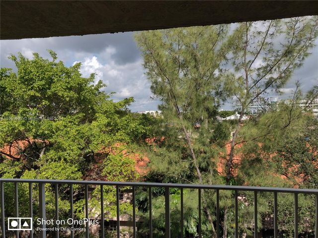 1805 Sans Souci Blvd #522, North Miami, FL 33181