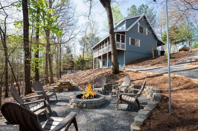 2443 Newport Dr, Ellijay, GA 30540