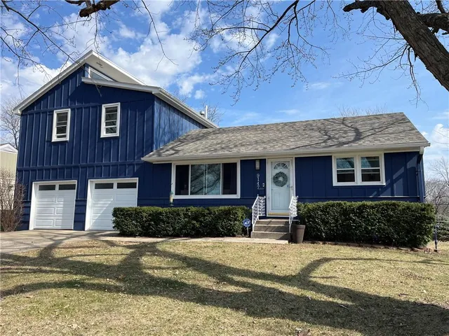 9147 Main St, Kansas City, MO 64114