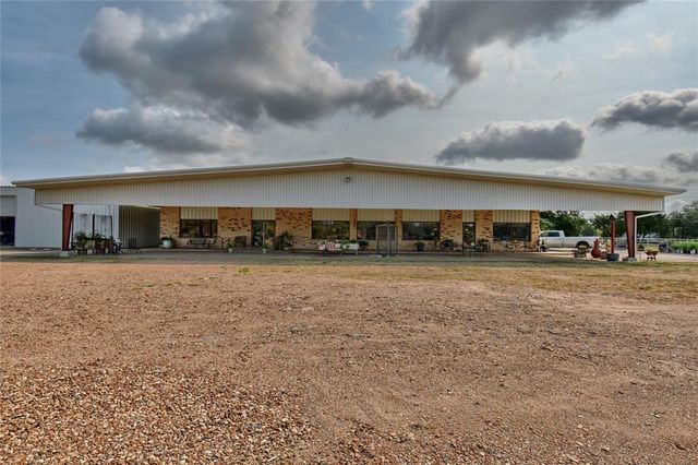 1428 W  State Highway 71, Fayetteville, TX 78940