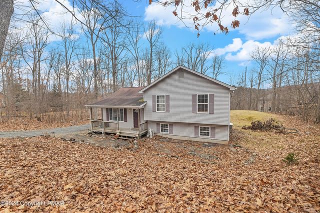 416 Timber Hill Rd, Henryville, PA 18332
