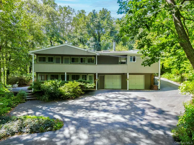 29 Tiffany Road, Oyster Bay, NY 11771