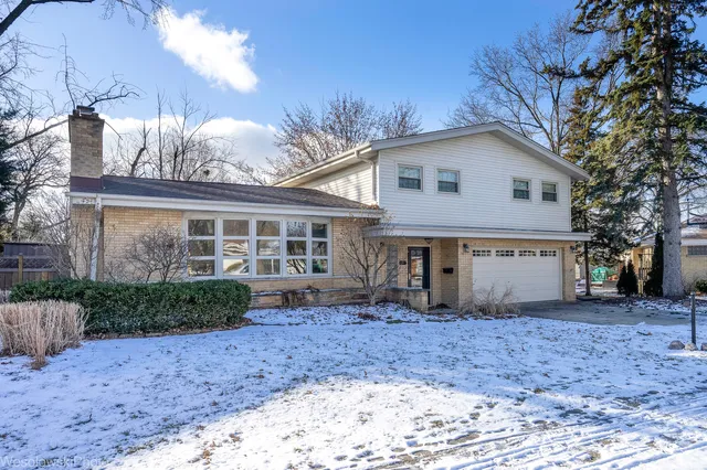 503 51st St, Western Springs, IL 60558