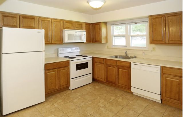 19 Farmhouse Ln #1B, Morristown, NJ 07960