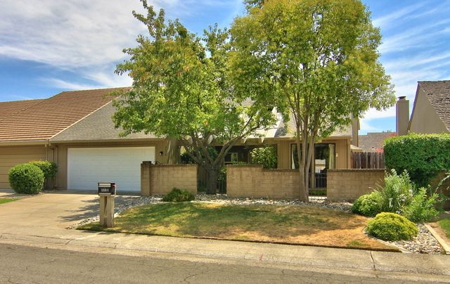 8004 Sawgrass Cir, Citrus Heights, CA 95610