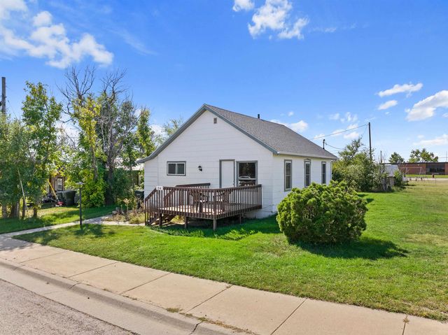 34 N  8th Ave, Belle Fourche, SD 57717