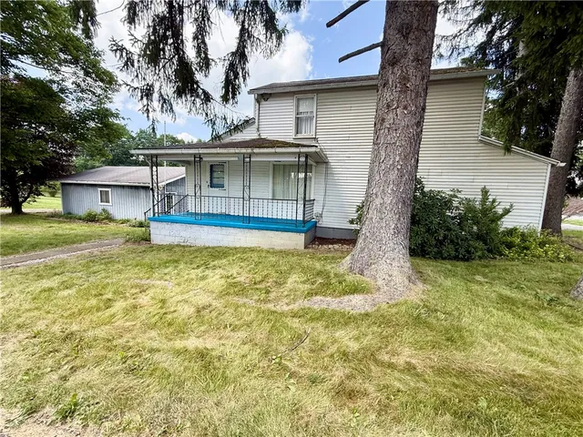 129 Cherry Orchard Ave, Kittanning, PA 16201