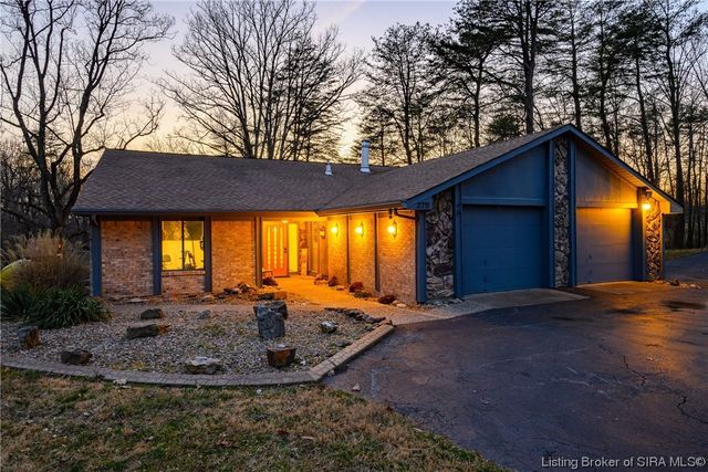 2711 Old Hill Road, Floyds Knobs, IN 47119