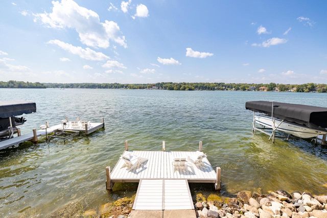 5831 S Hacker DRIVE, West Bend, WI 53095