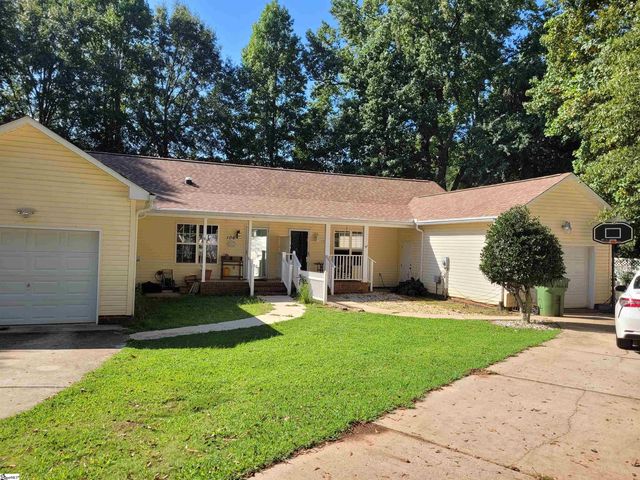 104 Old Keith Ct, Mauldin, SC 29662