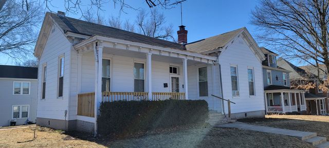 326 Center St   #B, Boonville, MO 65233