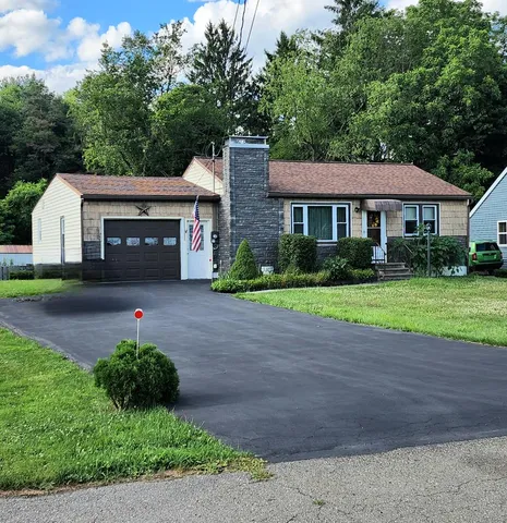 1332 Mountain View Cir, Pine City, NY 14871