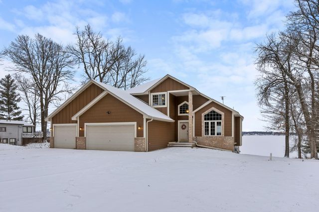 17881 Feather Ln, Pine City, MN 55063
