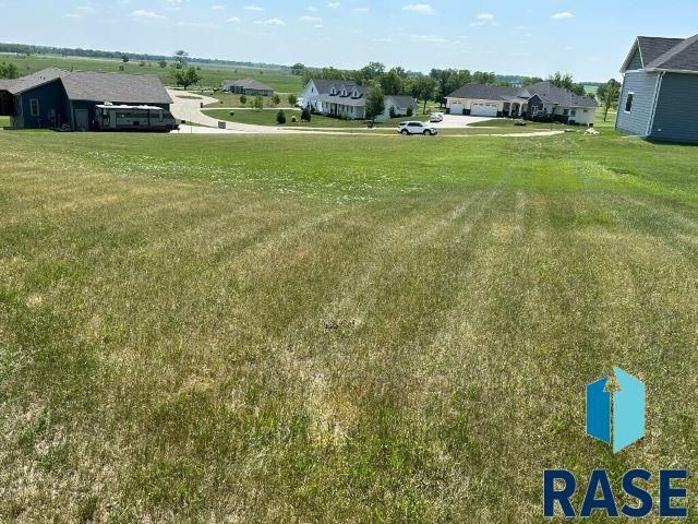 46886 Country Club Ln, Brookings, SD 57006