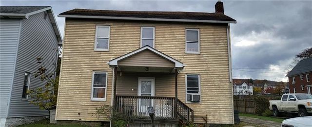 514 Railroad St, Derry, PA 15627