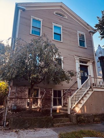 69 Walden St, New Bedford, MA 02740