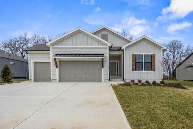 14528 S  Shady Bend Rd, Olathe, KS 66061