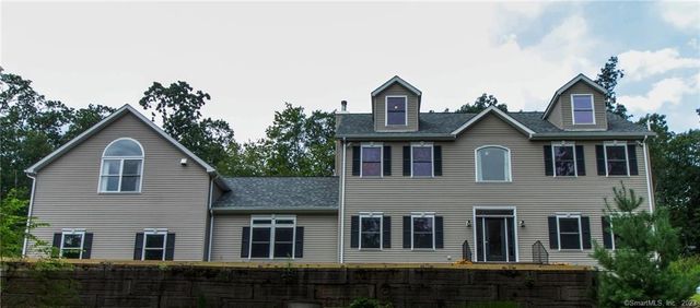44 Tuttle Ct, Bethany, CT 06524