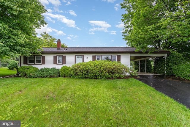 335 Bolton Ave, Carlisle, PA 17013