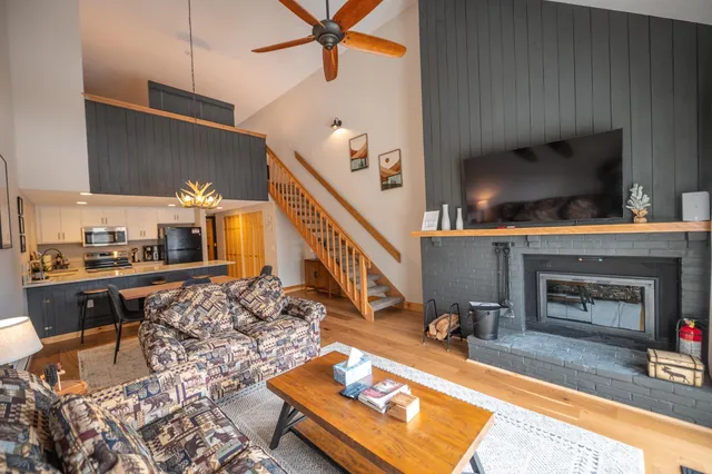 17J Snow Tree Lane #Ledges J, West Dover, VT 05356