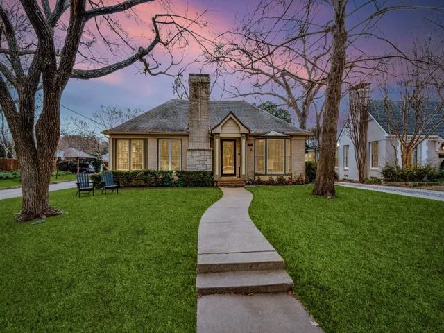 5946 Monticello Ave, Dallas, TX 75206