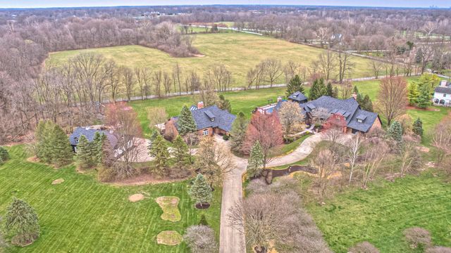 6778 Old Hunt Club Rd, Zionsville, IN 46077