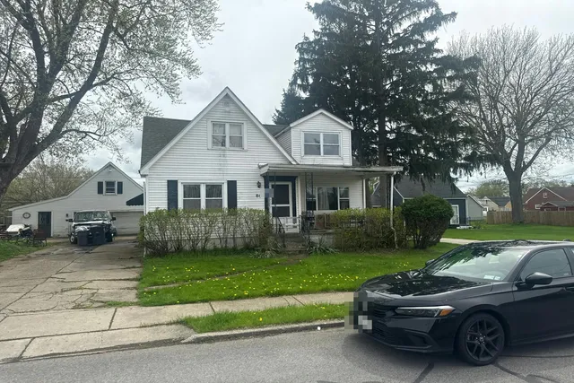 89 Stearns St, Buffalo, NY 14218
