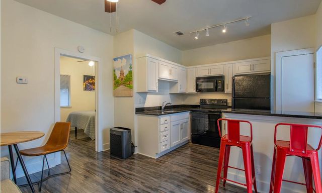 3508 S  1st St #317, Austin, TX 78704