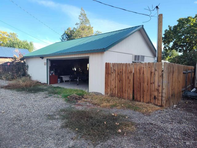1011 1st Ave N, Payette, ID 83661
