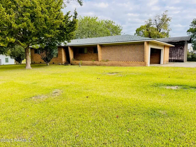 306 W  Hill St, Washington, LA 70589