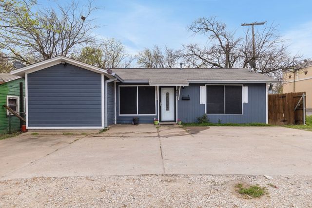 5045 McCart Ave, Fort Worth, TX 76115
