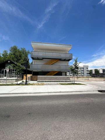 120 W  900 S, Salt Lake City, UT 84101