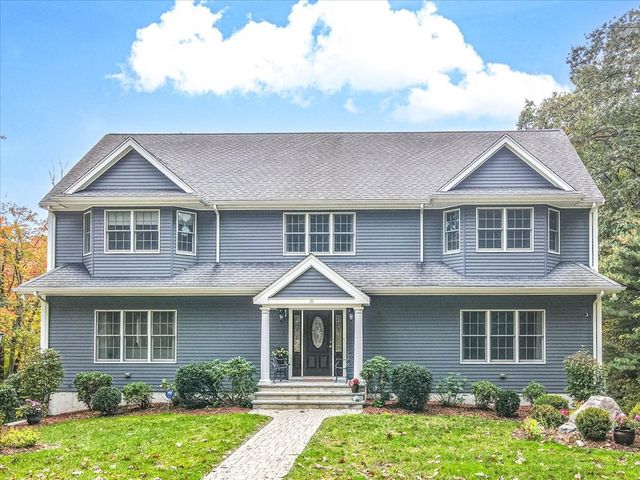 18 Crystal Hill Ter, Westwood, MA 02090