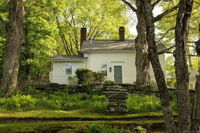 83 Scofield Hill Road, Washington Depot, CT 06794