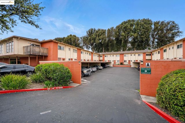 27505 Tampa Ave #16, Hayward, CA 94544