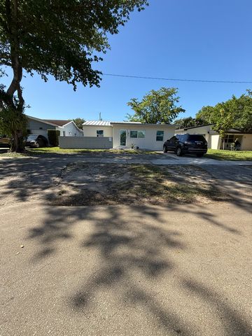 4216 Harrison St, Hollywood, FL 33021