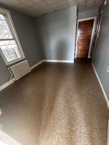 263 Elm St #3, Yonkers, NY 10701