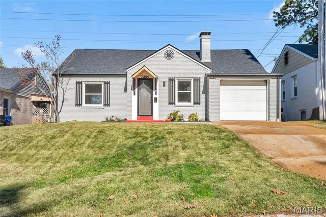 7369 Trenton Ave, Saint Louis, MO 63130