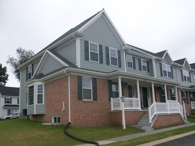 242 Cool Creek Way, Lancaster, PA 17602
