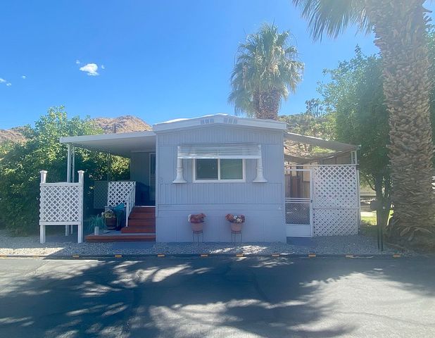 93 Jupiter St, Palm Springs, CA 92264