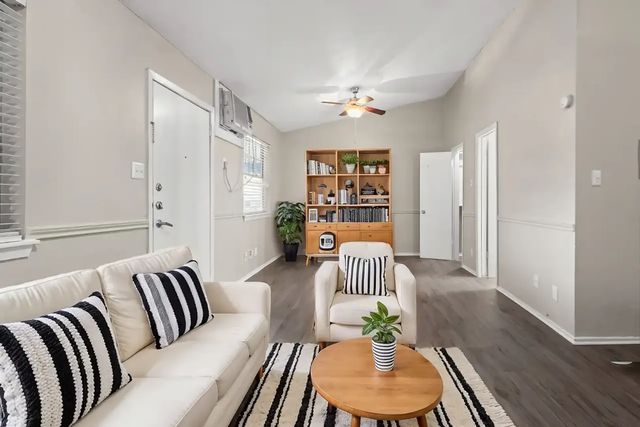 Parker Ln, Austin, TX 78741