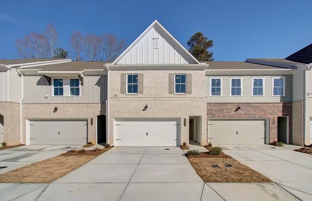 4635 Moray Dr, Mableton, GA 30126