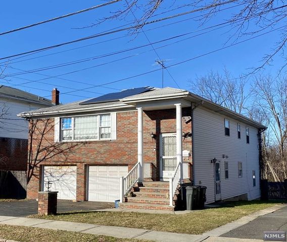 539 Collins Ave, Hasbrouck Heights, NJ 07604
