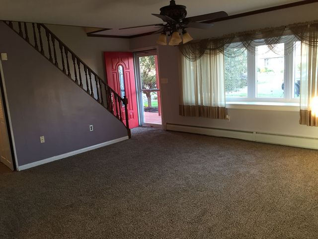 25 Plumtree Rd #1, Levittown, PA 19056