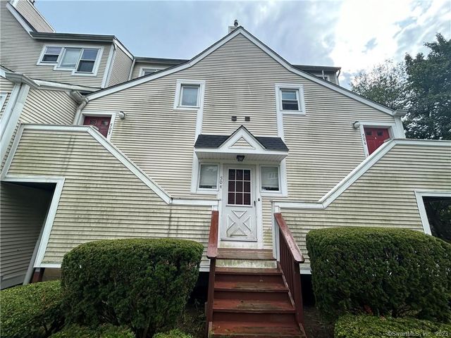 173 Russo Ave #504, East Haven, CT 06513