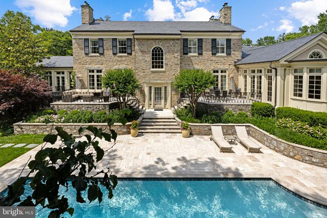 2 Oxford St, Chevy Chase, MD 20815